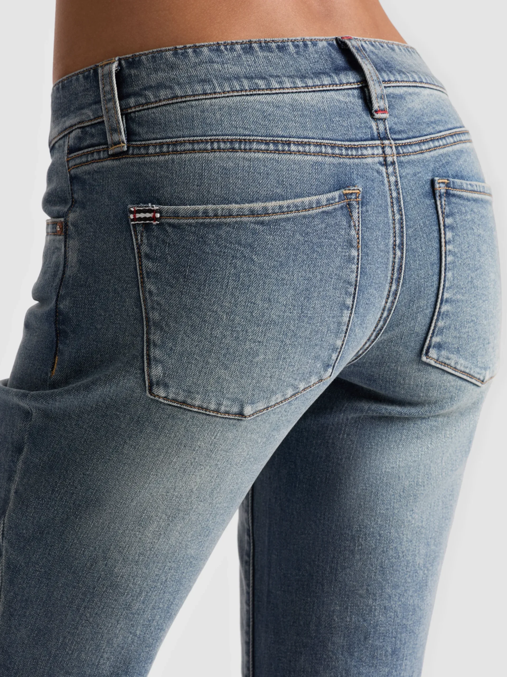 Alice and Olivia BELLA LOW RISE JEAN