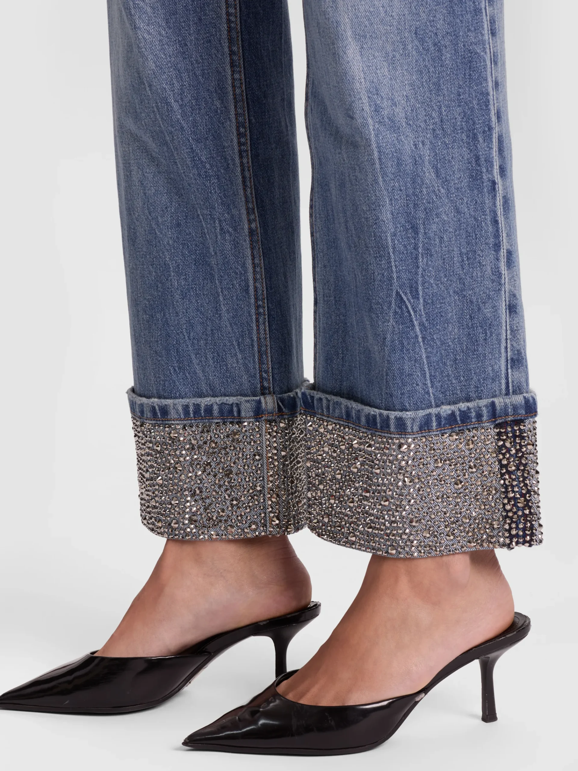 Alice and Olivia CHIC EMBELLISHED ANKLE JEAN