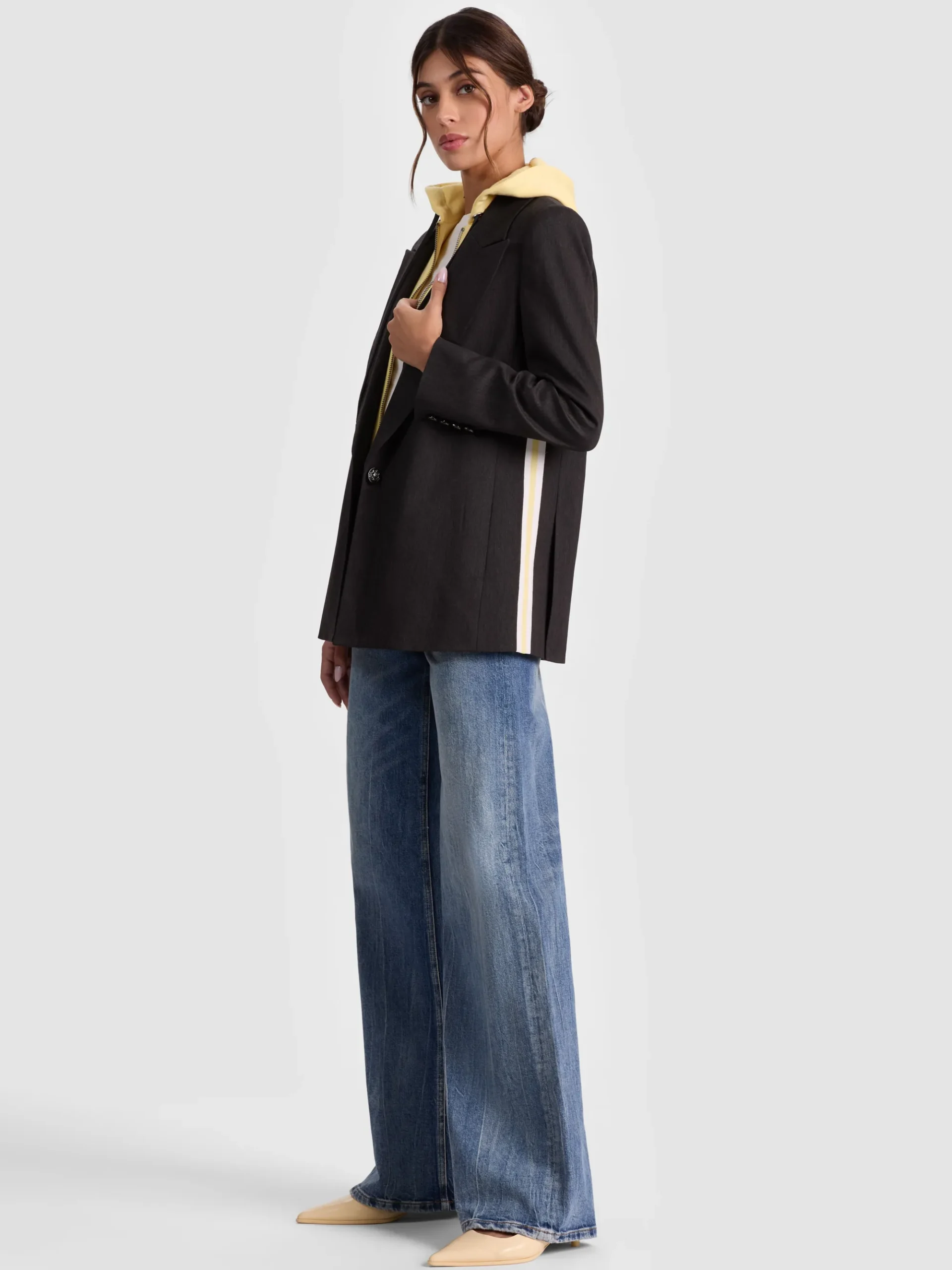 Alice and Olivia JORDAN BLAZER WITH REMOVABLE HOODIE