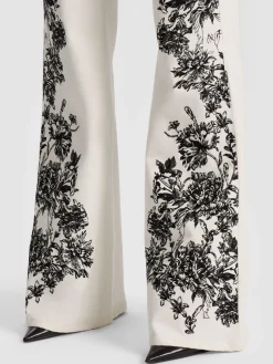 Alice and Olivia SB EMBROIDERED JEAN