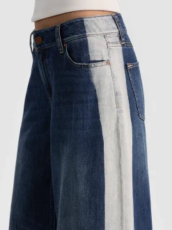 Alice and Olivia STU SIDE STRIPE JEAN